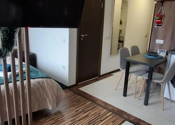 The Alpine Emerald Elegant In 반스코