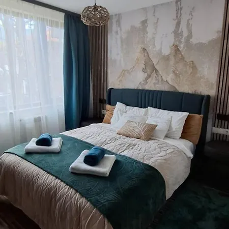 דירה The Alpine Emerald Elegant In *