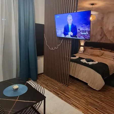 The Alpine Emerald Elegant In *