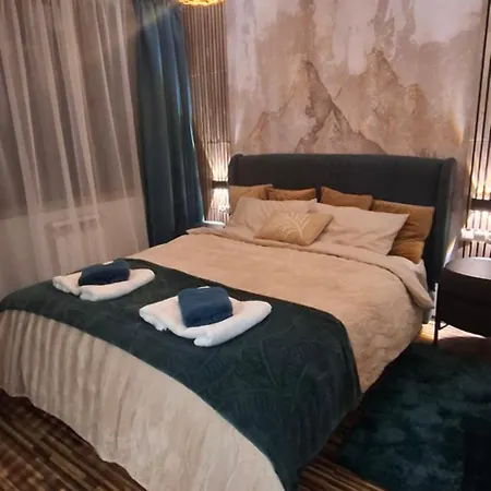 The Alpine Emerald Elegant In Apartamento Bansko