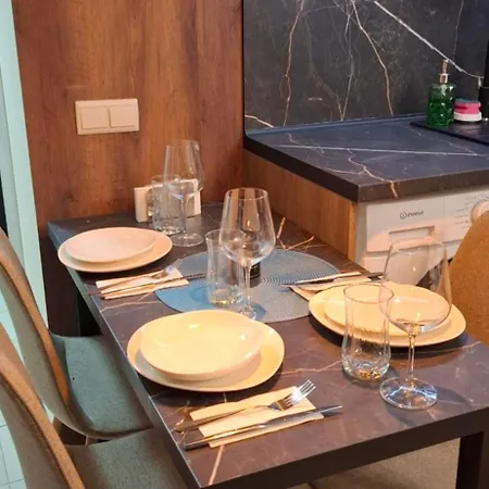 דירה The Alpine Emerald Elegant In *