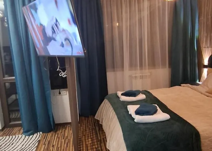 The Alpine Emerald Elegant In *