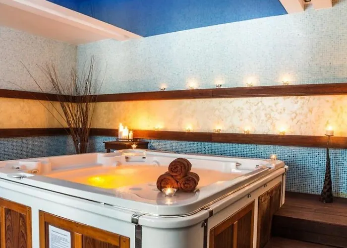 The Alpine Emerald Elegant In Apartamento Bansko